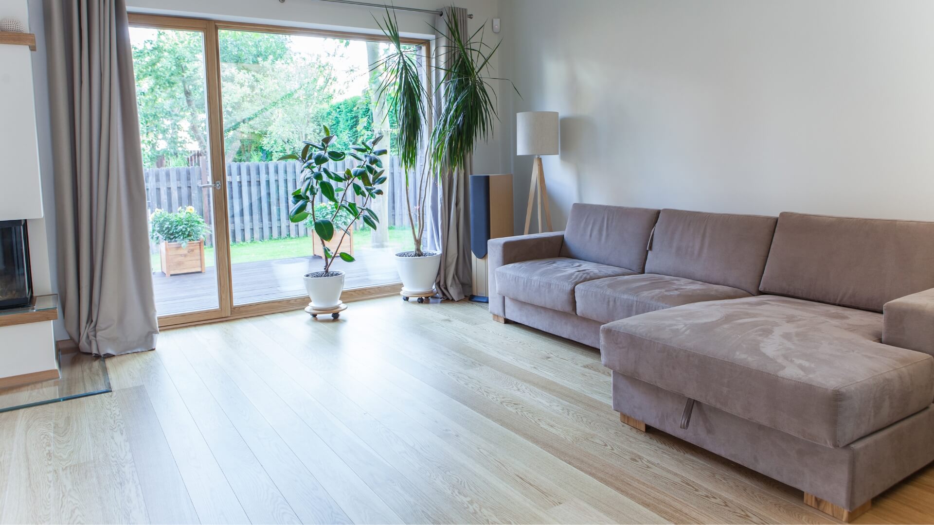 Cleaning-Services-Dallas-Pensylvania-Roamza after